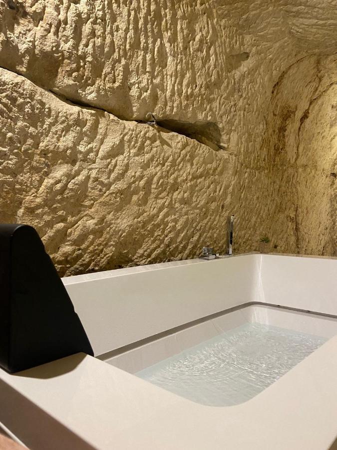 La Grotta Del Relax Villa ออสตูนี ภายนอก รูปภาพ